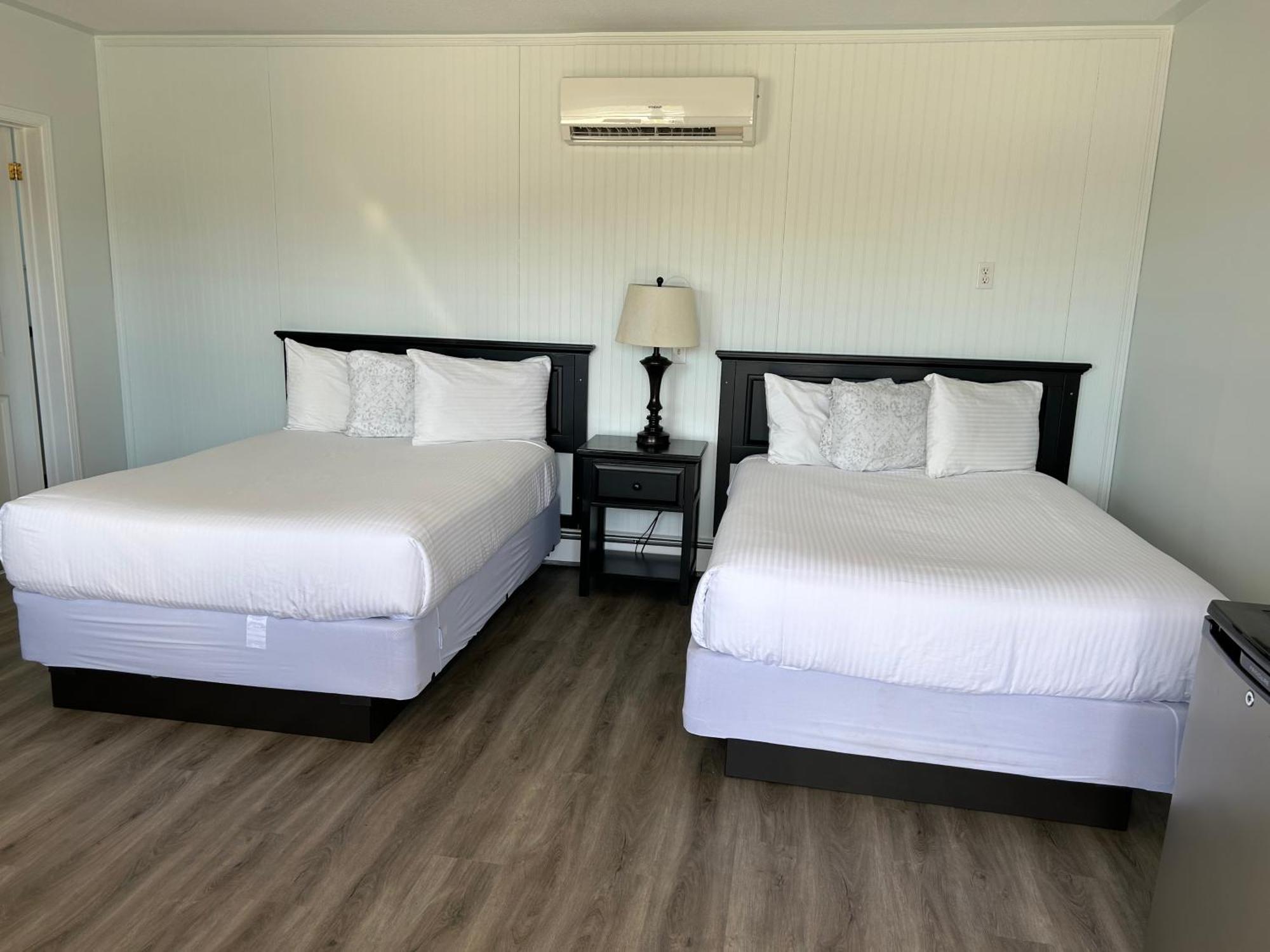 Middleton Motel & Suites Экстерьер фото